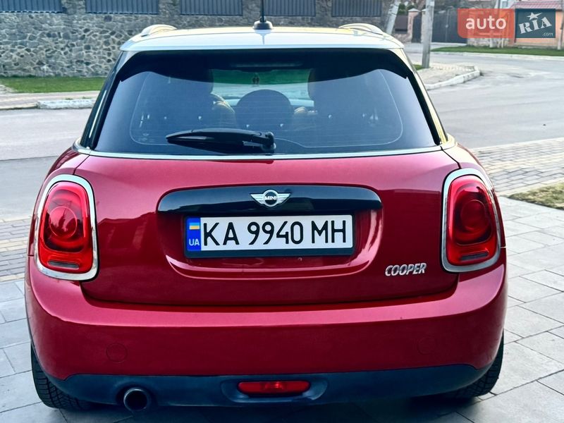 Хэтчбек MINI Cooper 2016 в Софиевской Борщаговке