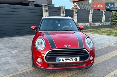 Хэтчбек MINI Cooper 2016 в Софиевской Борщаговке фото 6 Хэтчбек MINI Cooper 2016 в Софиевской Борщаговке
