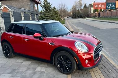 Хэтчбек MINI Cooper 2016 в Софиевской Борщаговке фото 7 Хэтчбек MINI Cooper 2016 в Софиевской Борщаговке
