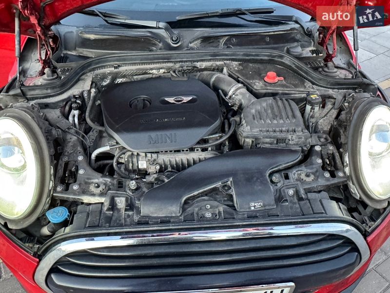 Хэтчбек MINI Cooper 2016 в Софиевской Борщаговке