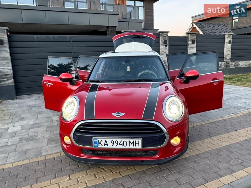 Хэтчбек MINI Cooper 2016 в Софиевской Борщаговке