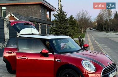 Хэтчбек MINI Cooper 2016 в Софиевской Борщаговке фото 23 Хэтчбек MINI Cooper 2016 в Софиевской Борщаговке