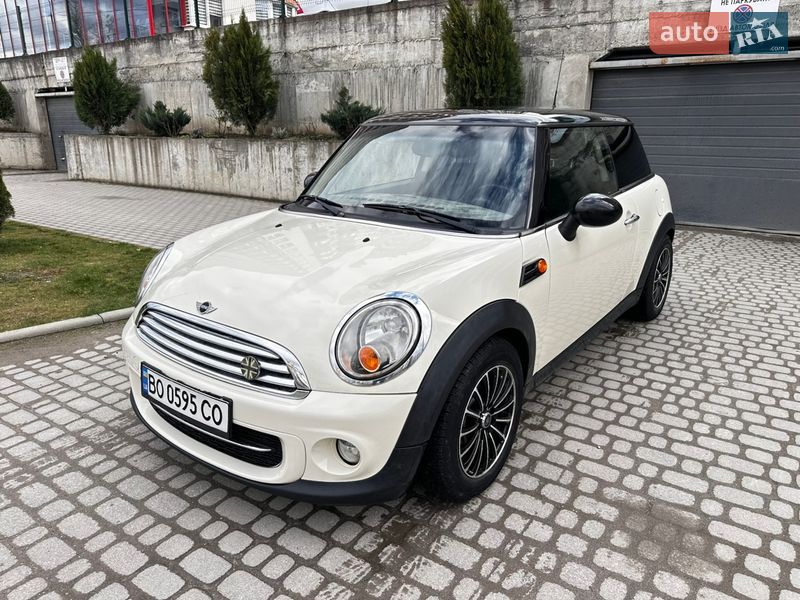 Хэтчбек MINI Cooper 2012 в Тернополе