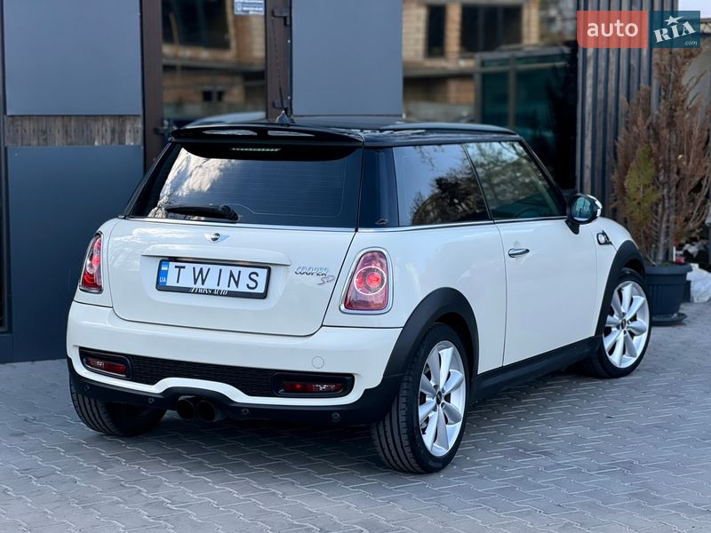Хэтчбек MINI Cooper 2013 в Одессе