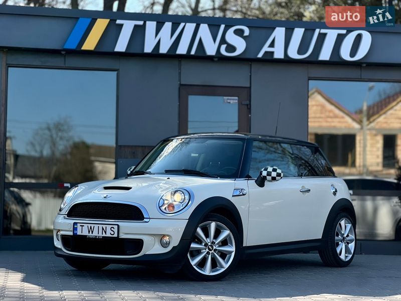 Хэтчбек MINI Cooper 2013 в Одессе