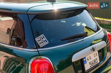 Хэтчбек MINI Cooper 2015 в Черновцах