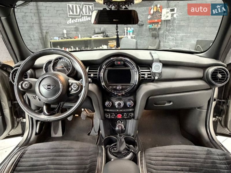 Хэтчбек MINI Cooper 2019 в Кременчуге