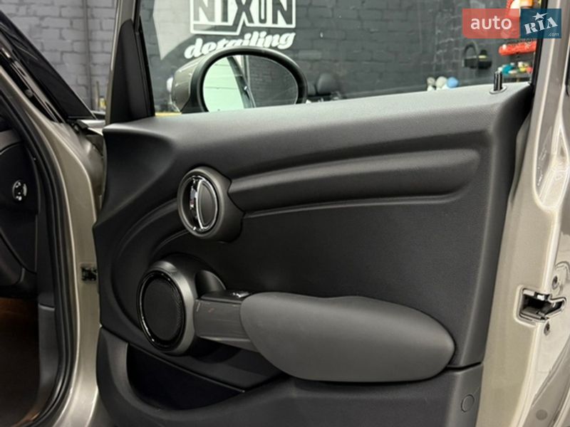 Хэтчбек MINI Cooper 2019 в Кременчуге