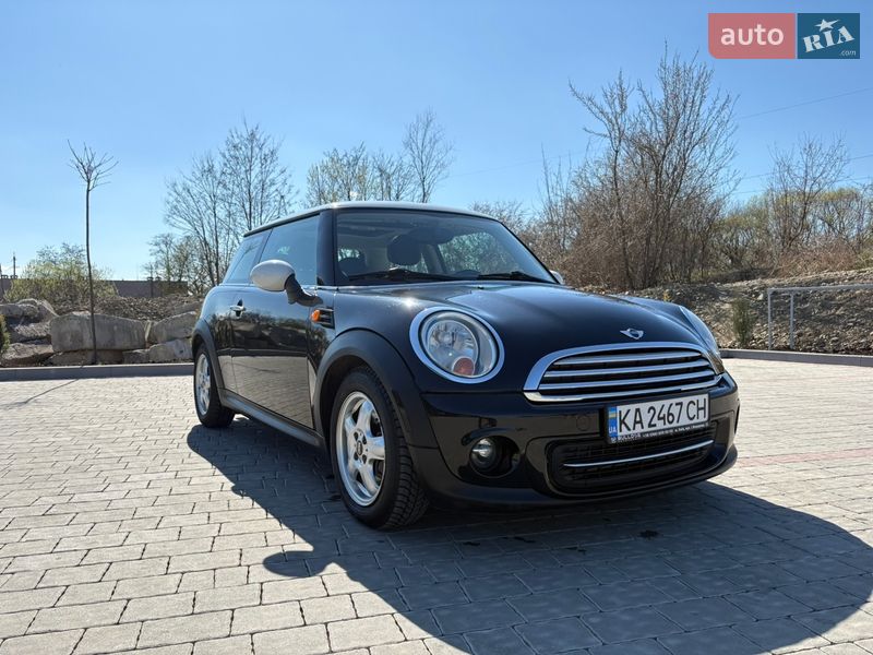 MINI Cooper 2010