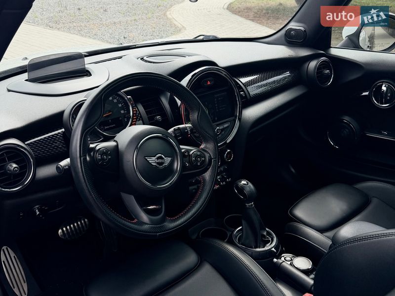 Хэтчбек MINI Cooper 2017 в Киеве