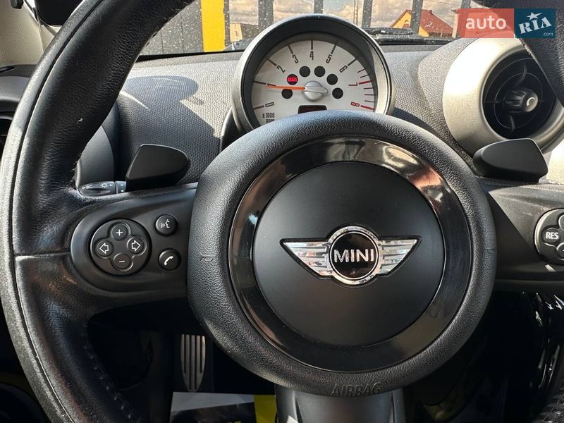 Хэтчбек MINI Cooper 2012 в Ивано-Франковске