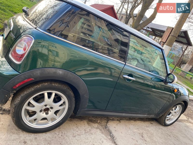 Хэтчбек MINI Cooper 2010 в Одессе