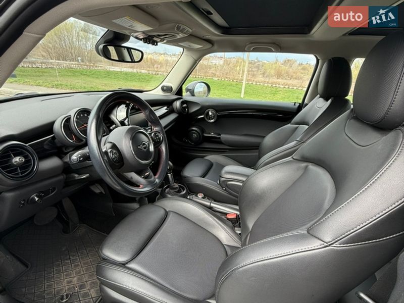 Хэтчбек MINI Cooper 2018 в Буче фото 8 Хэтчбек MINI Cooper 2018 в Буче