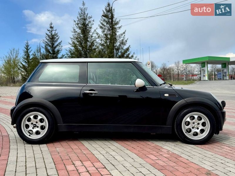 Хетчбек MINI Cooper 2002 в Запоріжжі