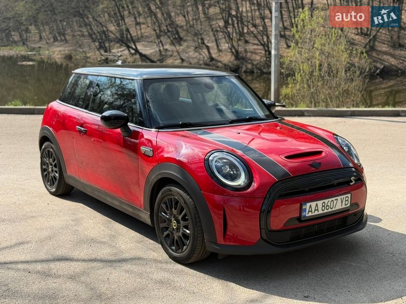 Хэтчбек MINI Cooper 2021 в Киеве
