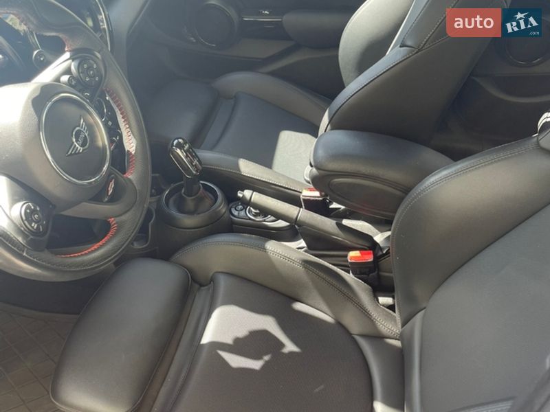 Хетчбек MINI Cooper 2020 в Києві