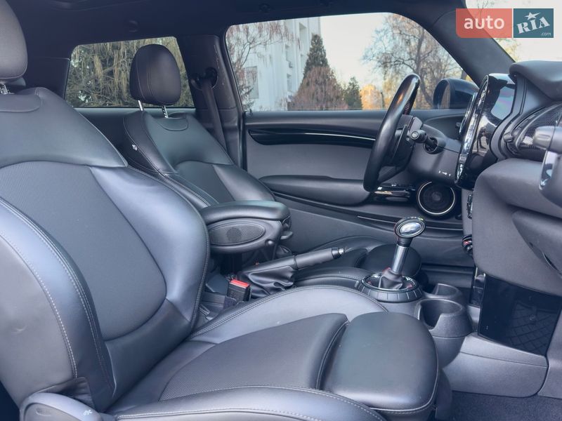 Хетчбек MINI Cooper 2014 в Києві