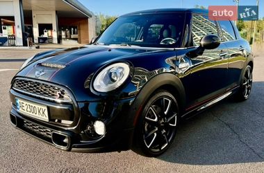 Хетчбек MINI Cooper 2018 в Дніпрі