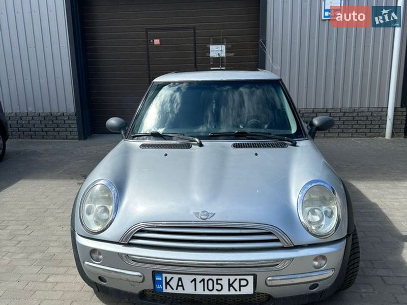 Хэтчбек MINI Cooper 2004 в Киеве