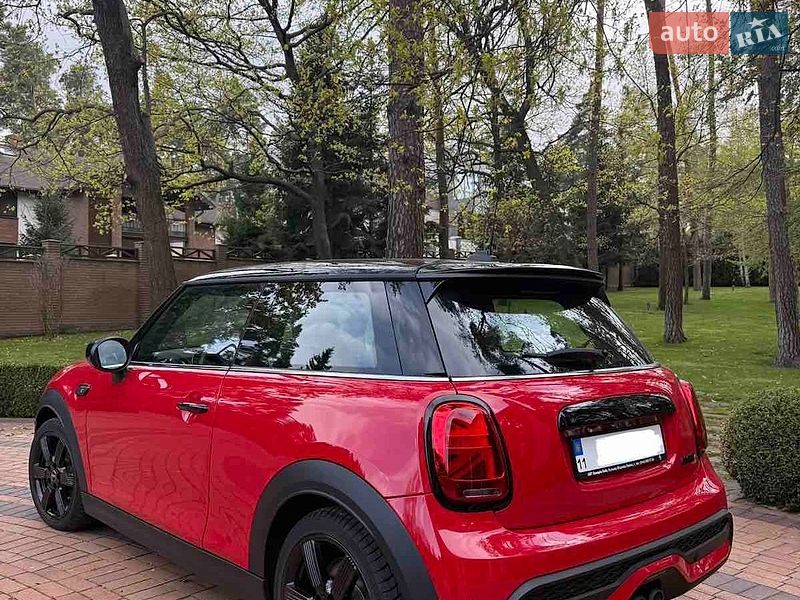 Хэтчбек MINI Cooper 2023 в Киеве