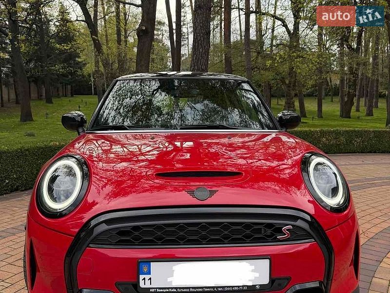 Хэтчбек MINI Cooper 2023 в Киеве