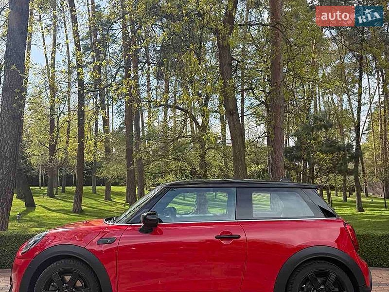 Хэтчбек MINI Cooper 2023 в Киеве