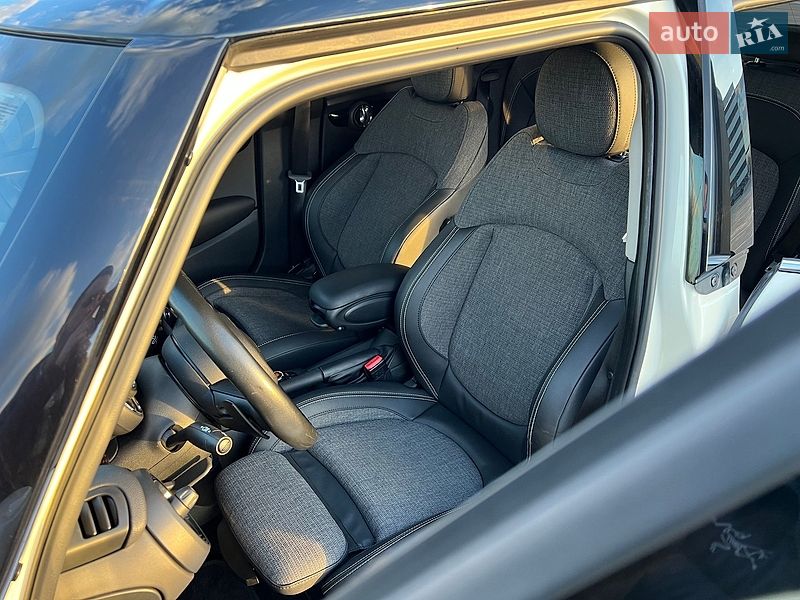 Хэтчбек MINI Cooper 2019 в Киеве