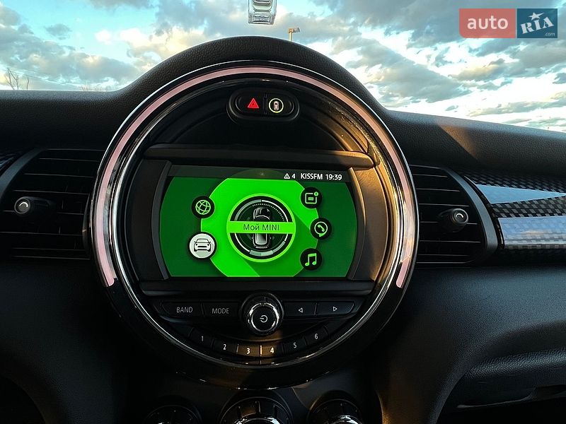 Хэтчбек MINI Cooper 2019 в Киеве