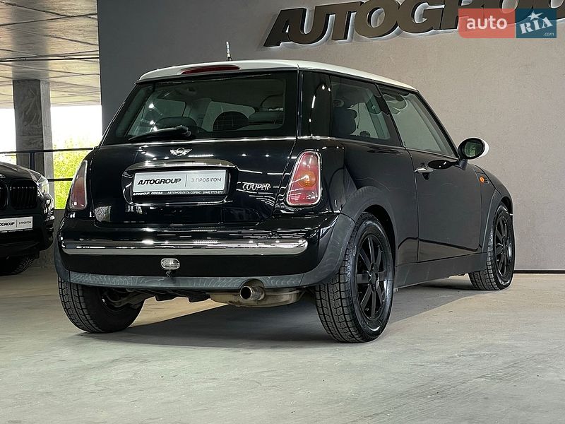 Хэтчбек MINI Cooper 2003 в Одессе
