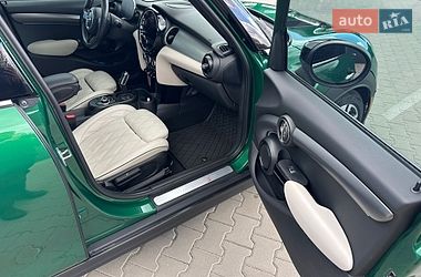 Хэтчбек MINI Cooper 2021 в Киеве фото 13 Хэтчбек MINI Cooper 2021 в Киеве