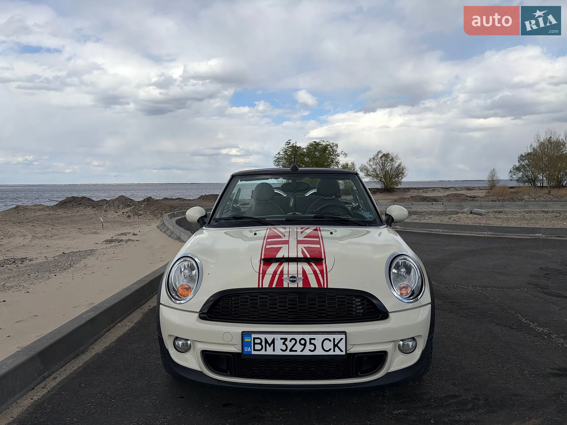 2013 MINI Cooper - мініатюра 16