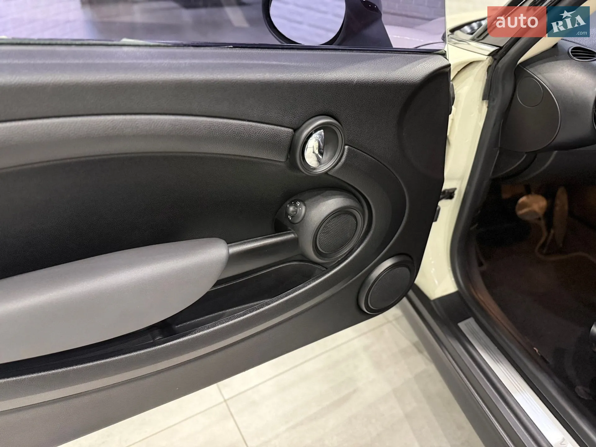 2012 MINI Cooper - мініатюра 33