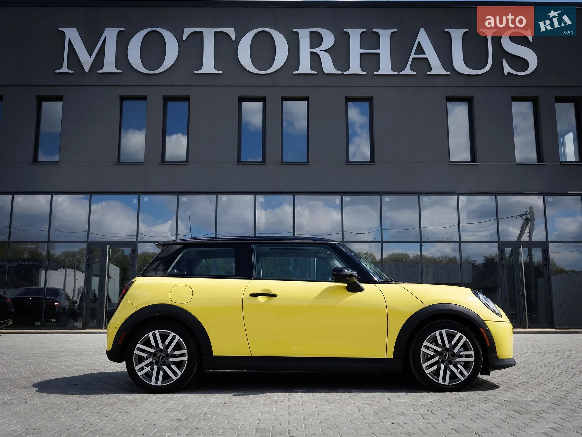 2024 MINI Cooper - мініатюра 8