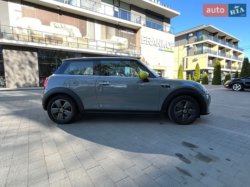 Хэтчбек MINI Cooper 2021 в Ужгороде