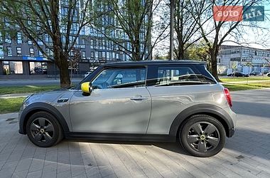 Хэтчбек MINI Cooper 2021 в Ужгороде