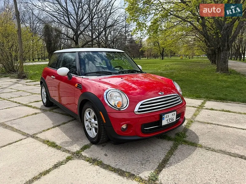 MINI Cooper 2012