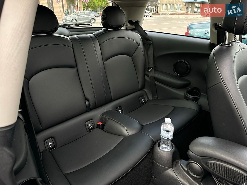 Купе MINI Cooper 2015 в Кременчуці