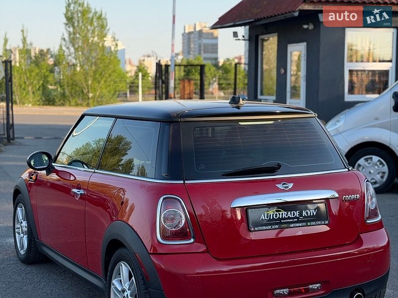 Хэтчбек MINI Cooper 2010 в Киеве
