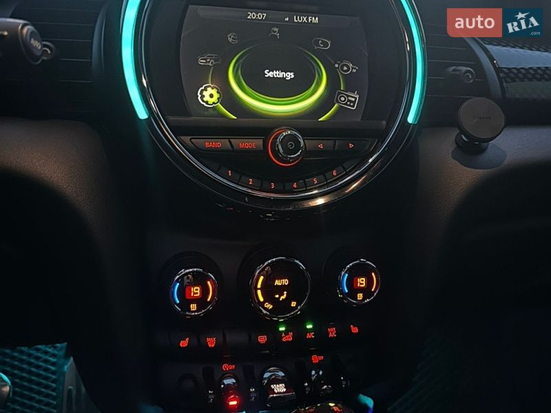 Хетчбек MINI Cooper 2016 в Львові