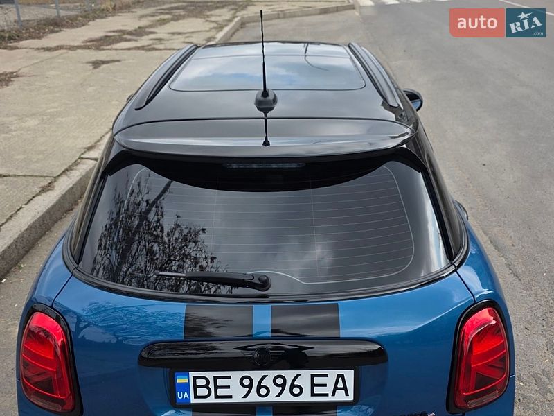 Хетчбек MINI Cooper 2023 в Южноукраїнську
