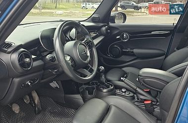 Хетчбек MINI Cooper 2023 в Южноукраїнську