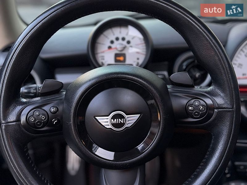 Хэтчбек MINI Cooper 2012 в Полтаве