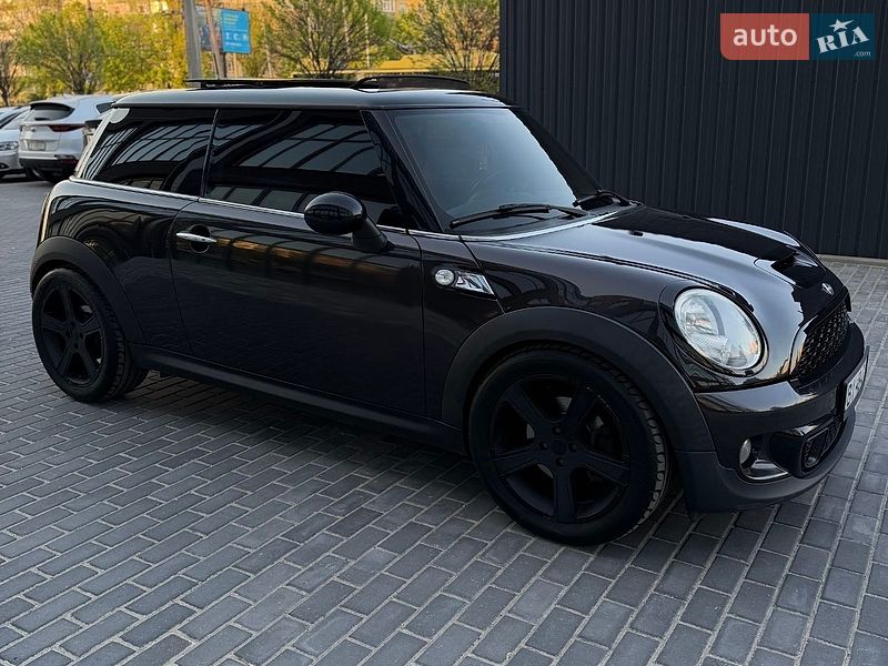 Хэтчбек MINI Cooper 2012 в Полтаве