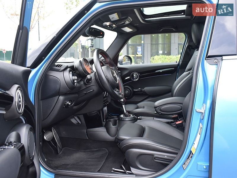 Хетчбек MINI Cooper 2017 в Києві