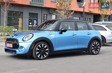 Хетчбек MINI Cooper 2017 в Києві