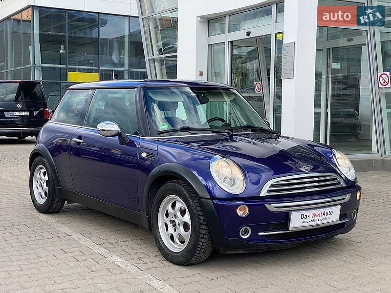 Хетчбек MINI Cooper 2004 в Чернівцях