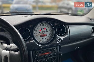 Хетчбек MINI Cooper 2004 в Чернівцях