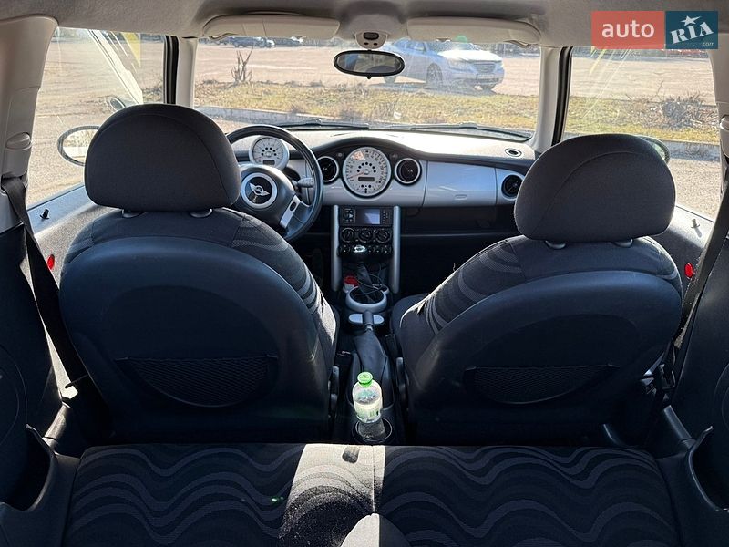 Хэтчбек MINI Cooper 2002 в Запорожье