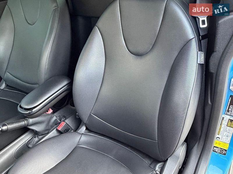 Хэтчбек MINI Cooper 2012 в Харькове