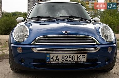 Хэтчбек MINI Cooper 2006 в Киеве